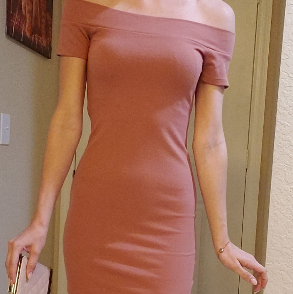 Off the shoulder mini tube dress